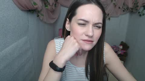 Lina online show from December 22, 7:33 am
