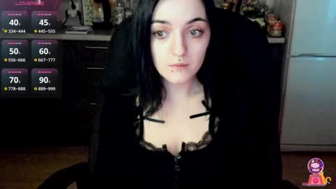 Snapshot of lina_tyaan chatting on January 22, 7:46 am Lina 3 1715622743 online show from January 22, 7:46 am
