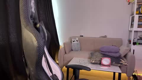 lina online show from September 12, 9:18 am
