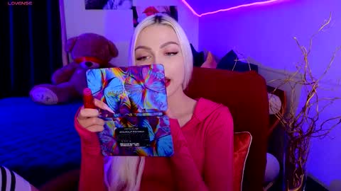 Snapshot of linalirian chatting on October 22, 3:17 pm I am Lina online show from October 22, 3:17 pm