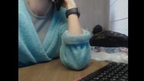 Snapshot of linalivee chatting on December 23, 8:11 am LinaLivee online show from December 23, 8:11 am