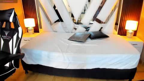 Snapshot of linda4petite chatting on September 23, 6:17 pm  Linda  online show from September 23, 6:17 pm