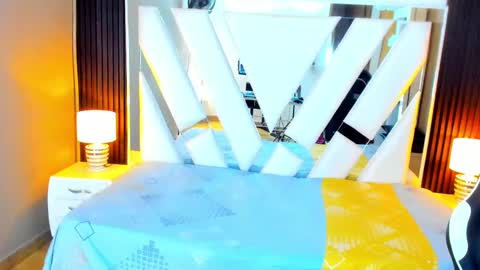 Snapshot of linda4petite chatting on September 19, 6:29 pm  Linda  online show from September 19, 6:29 pm