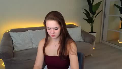 linda__robertz online show from September 29, 9:03 am