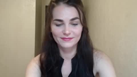 Linda online show from February 11, 8:32 pm