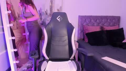 linda_caroline online show from February 9, 8:34 pm