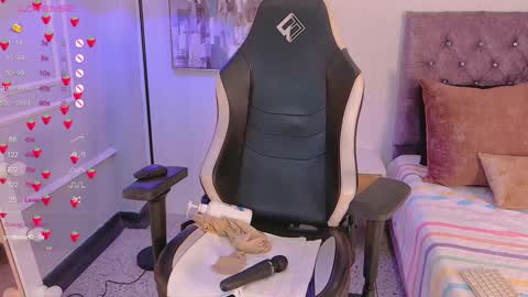 linda_caroline online show from September 11, 10:10 pm