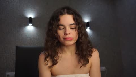 Linda online show from January 10, 1:27 pm