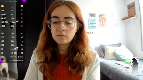 Snapshot of linda_giggle chatting on December 3, 1:21 pm Giggles online show from December 3, 1:21 pm