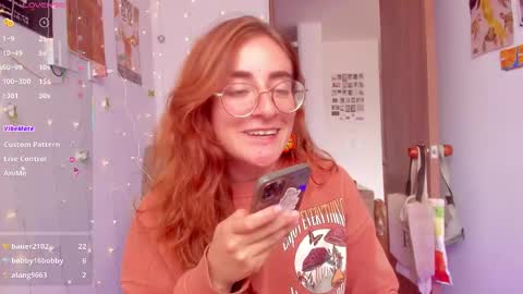 Giggles  online show from September 24, 3:22 pm