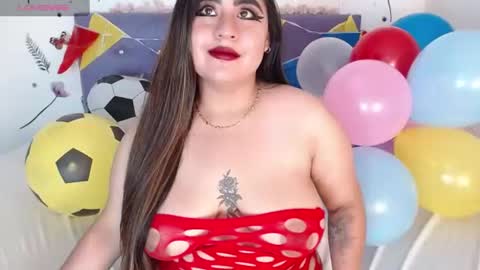 Linda  online show from July 7, 9:28 pm