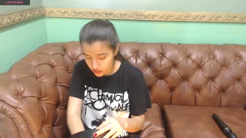 Linda  online show from January 29, 3:47 pm