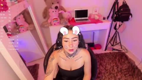 Snapshot of linda_milleer_ chatting on October 19, 11:29 pm Lindaa maria  online show from October 19, 11:29 pm