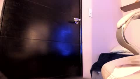 Snapshot of linda_milleer_ chatting on October 12, 12:57 am Lindaa maria  online show from October 12, 12:57 am