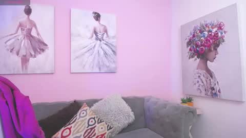 Snapshot of linda_morgan1 chatting on October 4, 12:44 pm Maria Paula online show from October 4, 12:44 pm