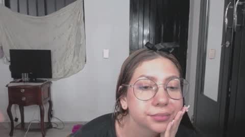 naomi online show from March 6, 3:01 am