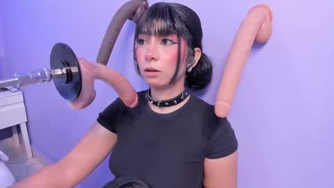 linda_sofi__ online show from February 19, 8:51 pm