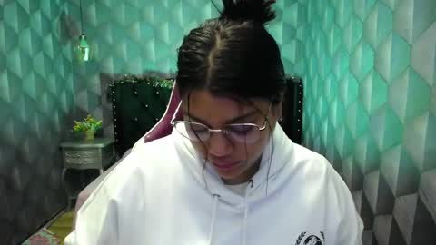    online show from January 6, 4:26 am