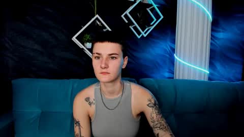 lindabryantt online show from March 7, 3:08 am