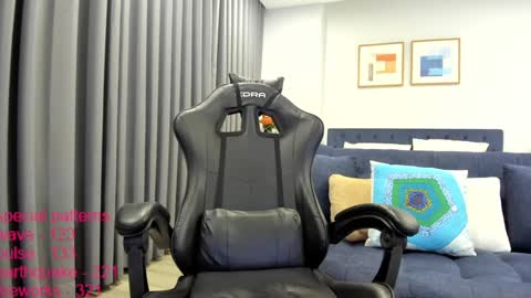 lindamei online show from October 16, 11:35 am