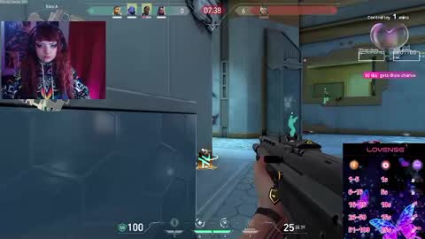 Snapshot of linddamortt chatting on October 28, 2:06 am CatalinaANIDEA online show from October 28, 2:06 am