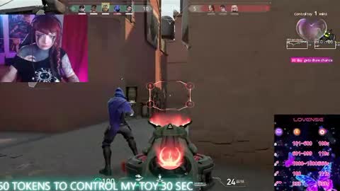 Snapshot of linddamortt chatting on October 21, 2:04 am CatalinaANIDEA online show from October 21, 2:04 am