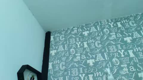 Snapshot of lindsey8 chatting on October 31, 11:58 am Lindsey online show from October 31, 11:58 am