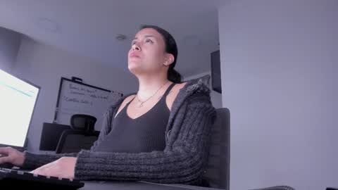 Lindsy online show from February 11, 10:18 pm