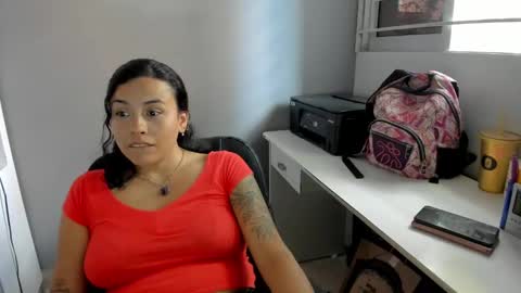 Lindsy online show from October 21, 5:39 pm