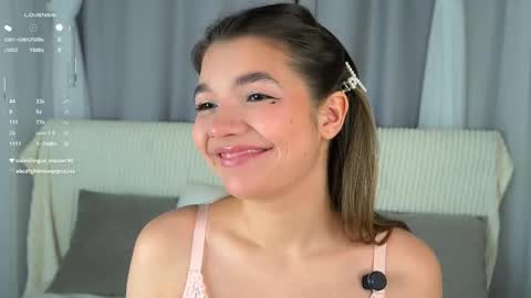 Snapshot of linettedennett chatting on October 25, 11:40 am Kate online show from October 25, 11:40 am