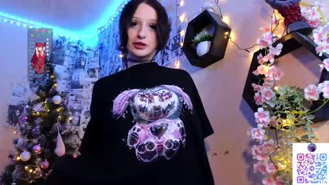 Snapshot of liniq chatting on February 21, 7:10 pm Lina online show from February 21, 7:10 pm