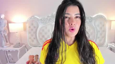 Linna online show from October 12, 5:21 am