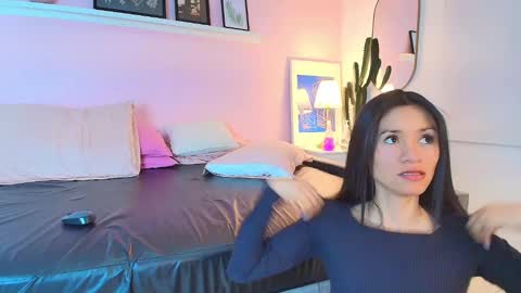 aleja online show from February 7, 8:53 pm