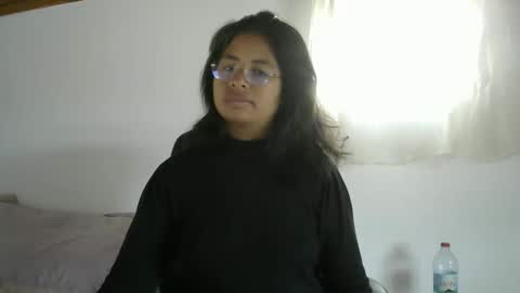 liora online show from March 13, 4:03 am