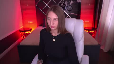 Snapshot of liorafox chatting on October 18, 1:14 pm Lia online show from October 18, 1:14 pm