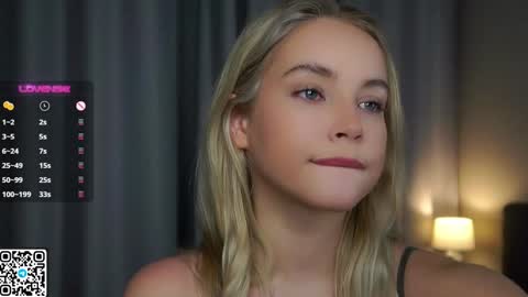 Amelia online show from December 19, 1:50 am