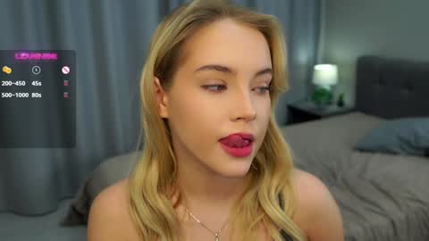 Amelia online show from December 9, 1:07 am