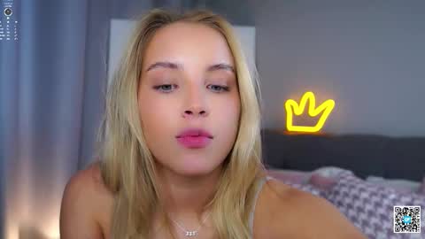 Amelia online show from October 11, 5:23 am