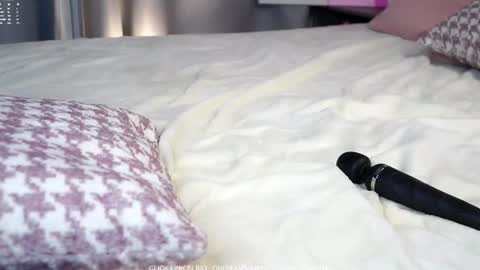 Amelia online show from October 23, 4:07 am