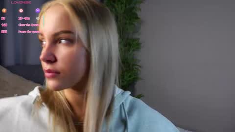 Amelia online show from February 20, 1:15 am