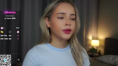 Amelia online show from December 17, 1:07 am
