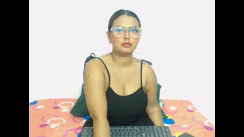 Lipsy online show from December 6, 11:02 pm