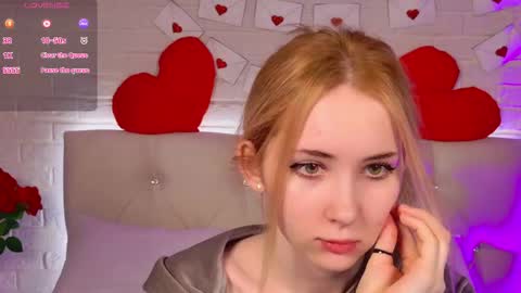 lirakink online show from February 8, 4:05 am