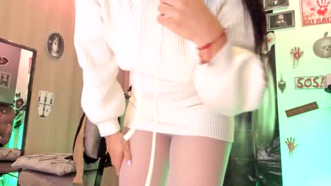 Snapshot of liry_kim chatting on October 18, 7:11 am liry online show from October 18, 7:11 am