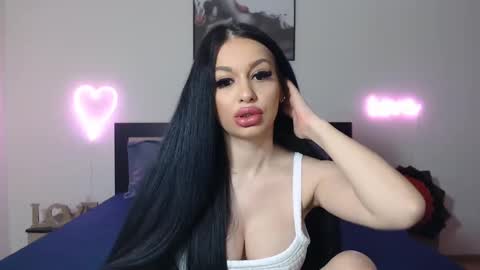 Snapshot of lisa104739 chatting on February 19, 9:14 pm Lisa online show from February 19, 9:14 pm