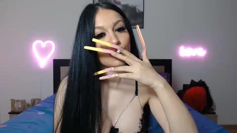 Snapshot of lisa104739 chatting on February 6, 9:06 pm Lisa online show from February 6, 9:06 pm