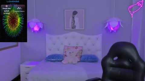 Lisa online show from November 26, 7:04 pm