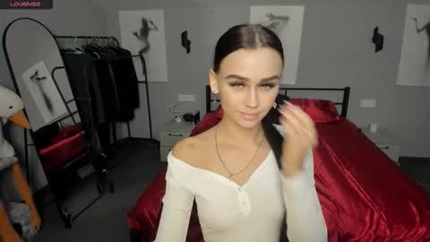 lisa__johnson online show from October 16, 12:35 am