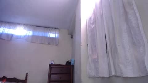 Snapshot of lisa_branch chatting on December 17, 7:59 pm lisa_branch online show from December 17, 7:59 pm