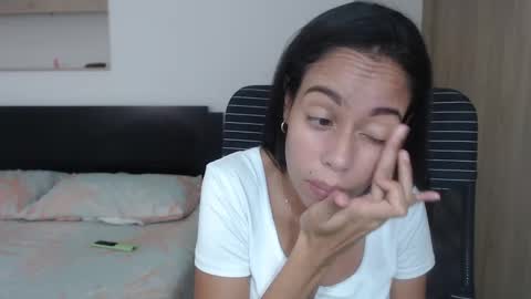 Snapshot of lisa_g07 chatting on February 26, 2:27 pm Lisa Santos online show from February 26, 2:27 pm